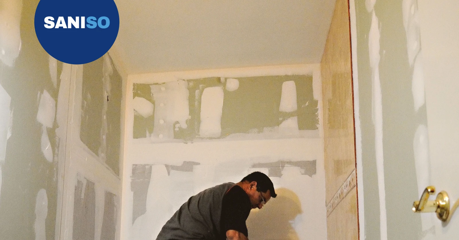 Renovating a bathroom: DIY or professional?