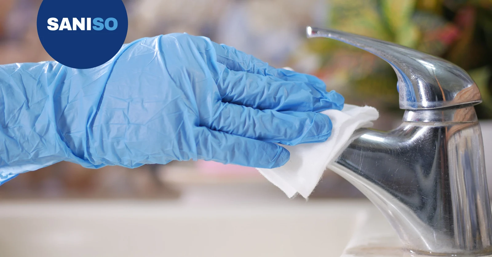 Kraan ontkalken en perlator schoonmaken: zo straalt je kraan weer