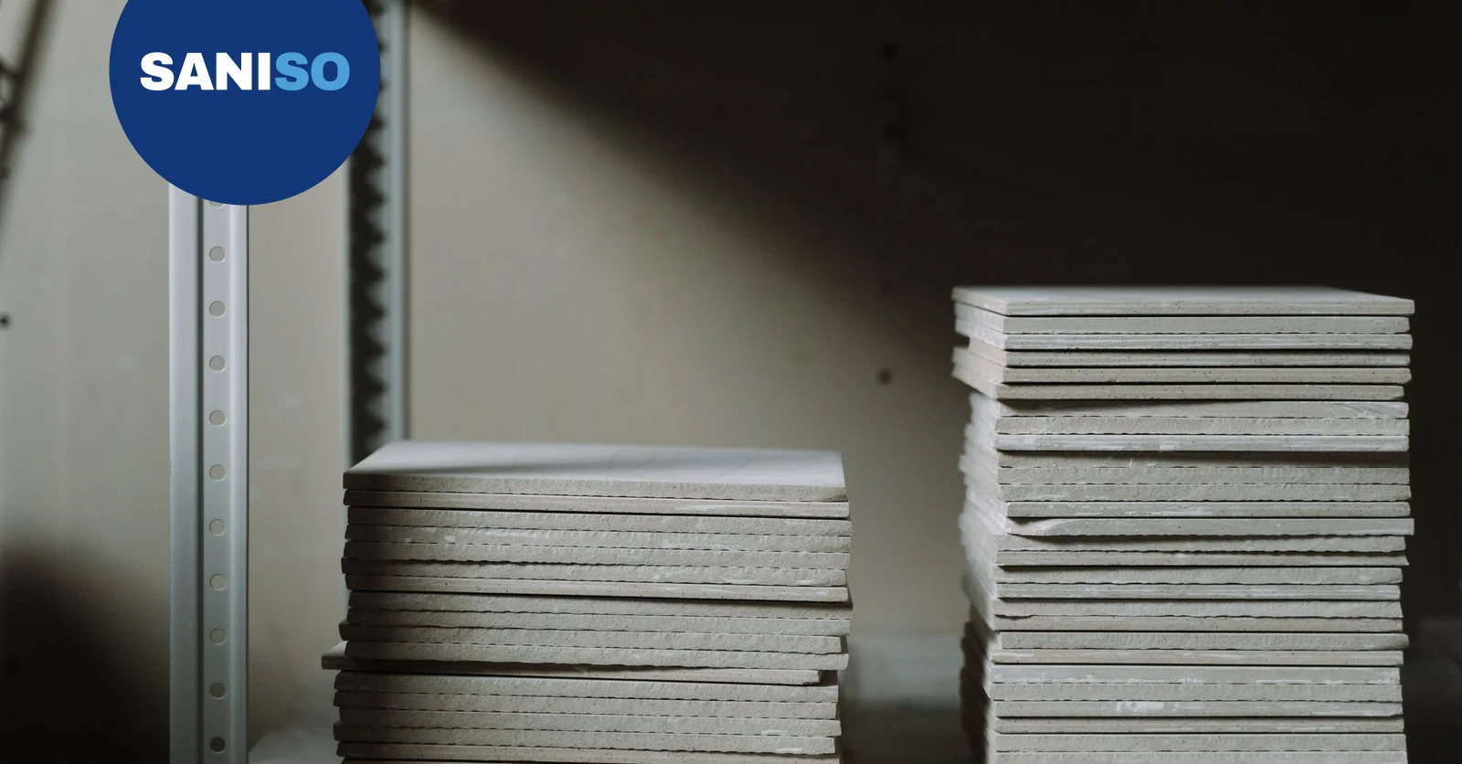 How to transport tiles and slabs safely