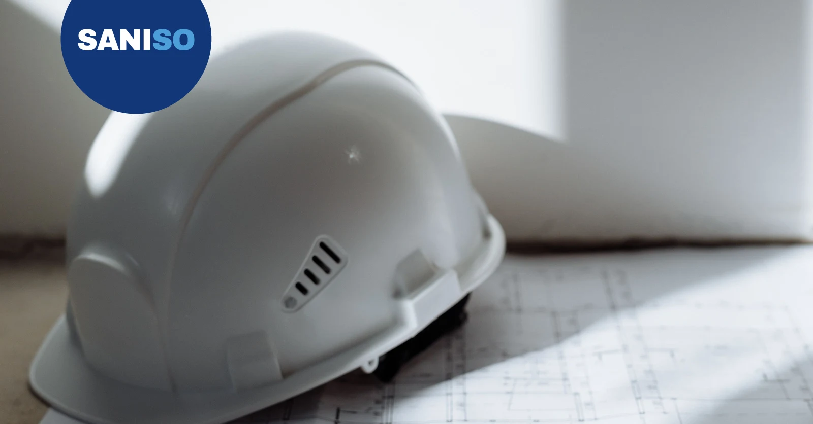 Safety helmets for professionals: choosing and using them professionally