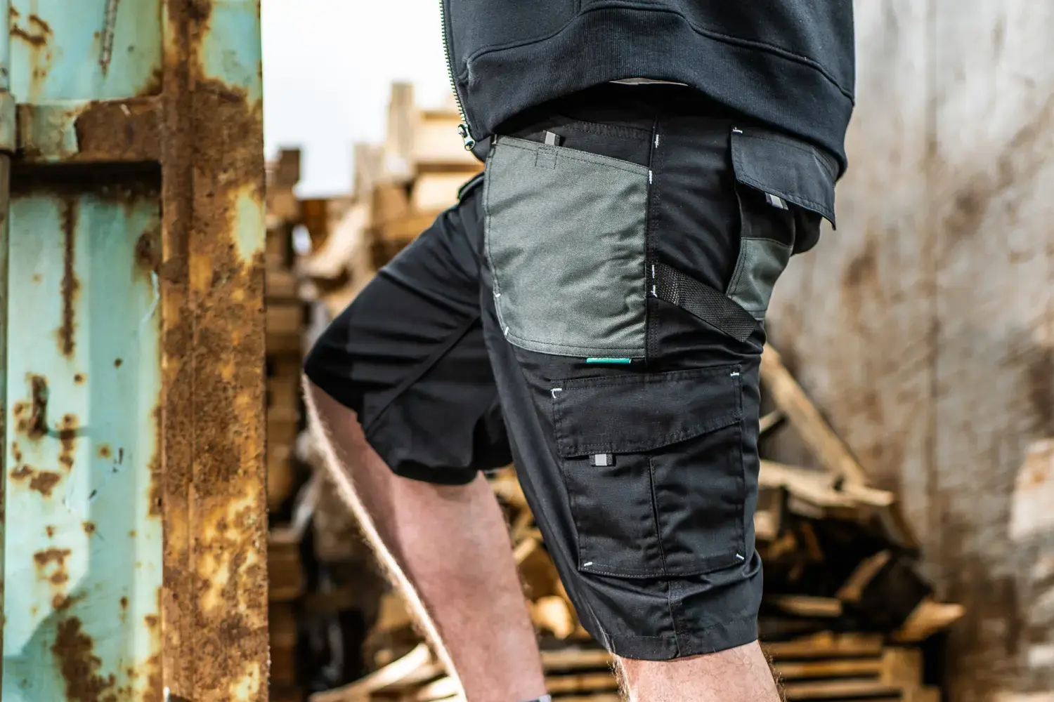 BASIC LINE Work Shorts S Black STALCO S-51042